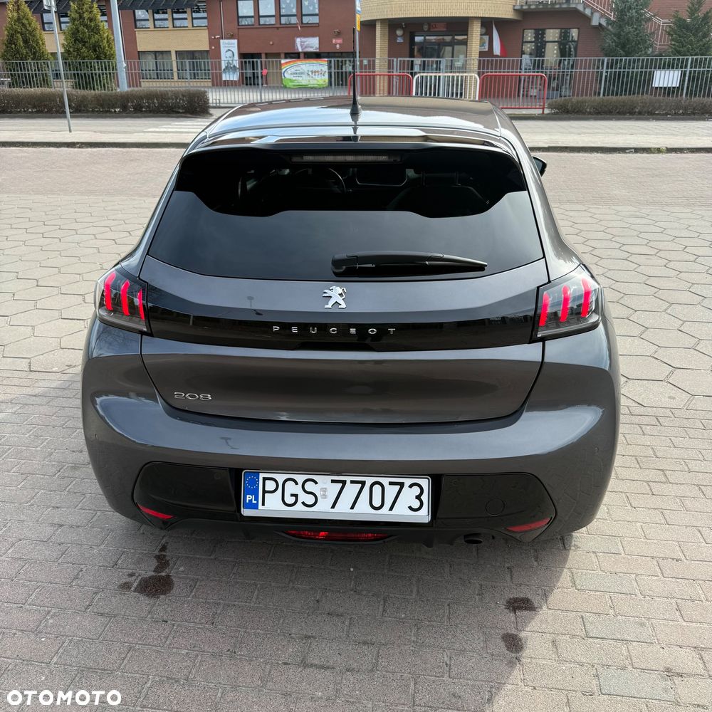 Peugeot 208 - 4