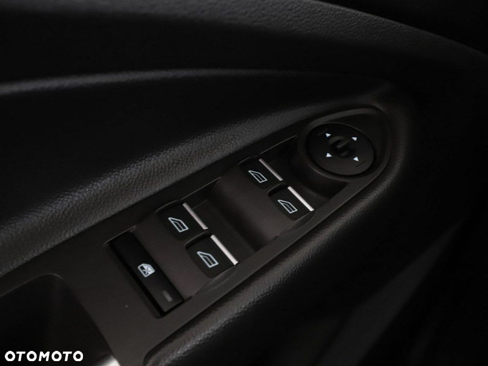 Ford Kuga 1.5 EcoBoost 2x4 Trend - 33