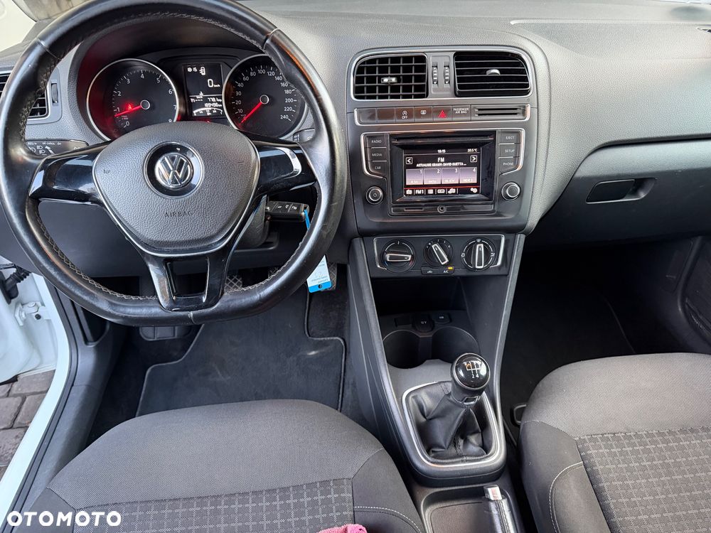 Volkswagen Polo - 21