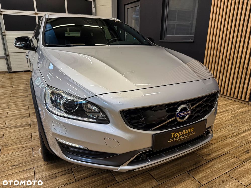 Volvo V60 Cross Country - 4