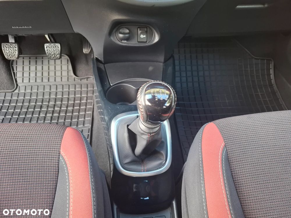 Toyota Yaris 1.5 Selection - 25