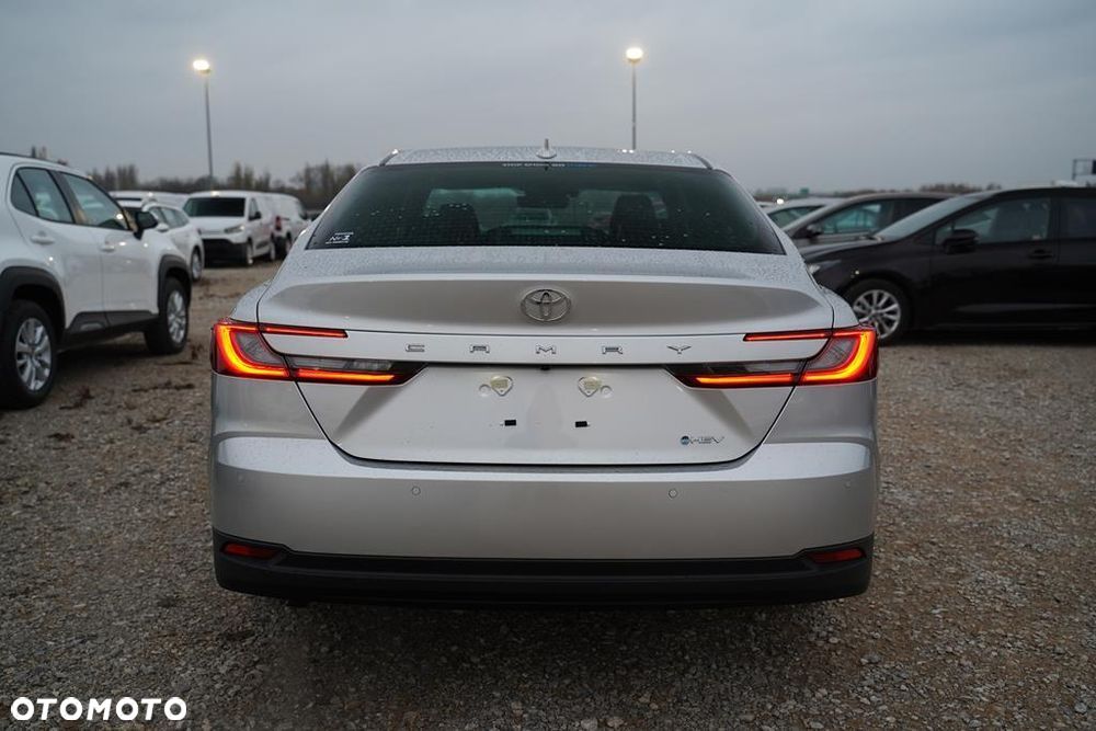 Toyota Camry 2.5 Hybrid Dynamic Force Executive e-CVT - 5