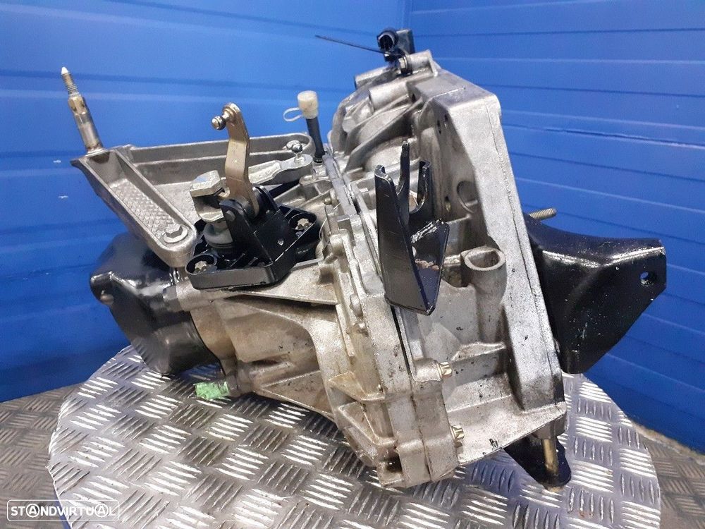 CAIXA VELOCIDADES NISSAN MICRA III 2003 - 2