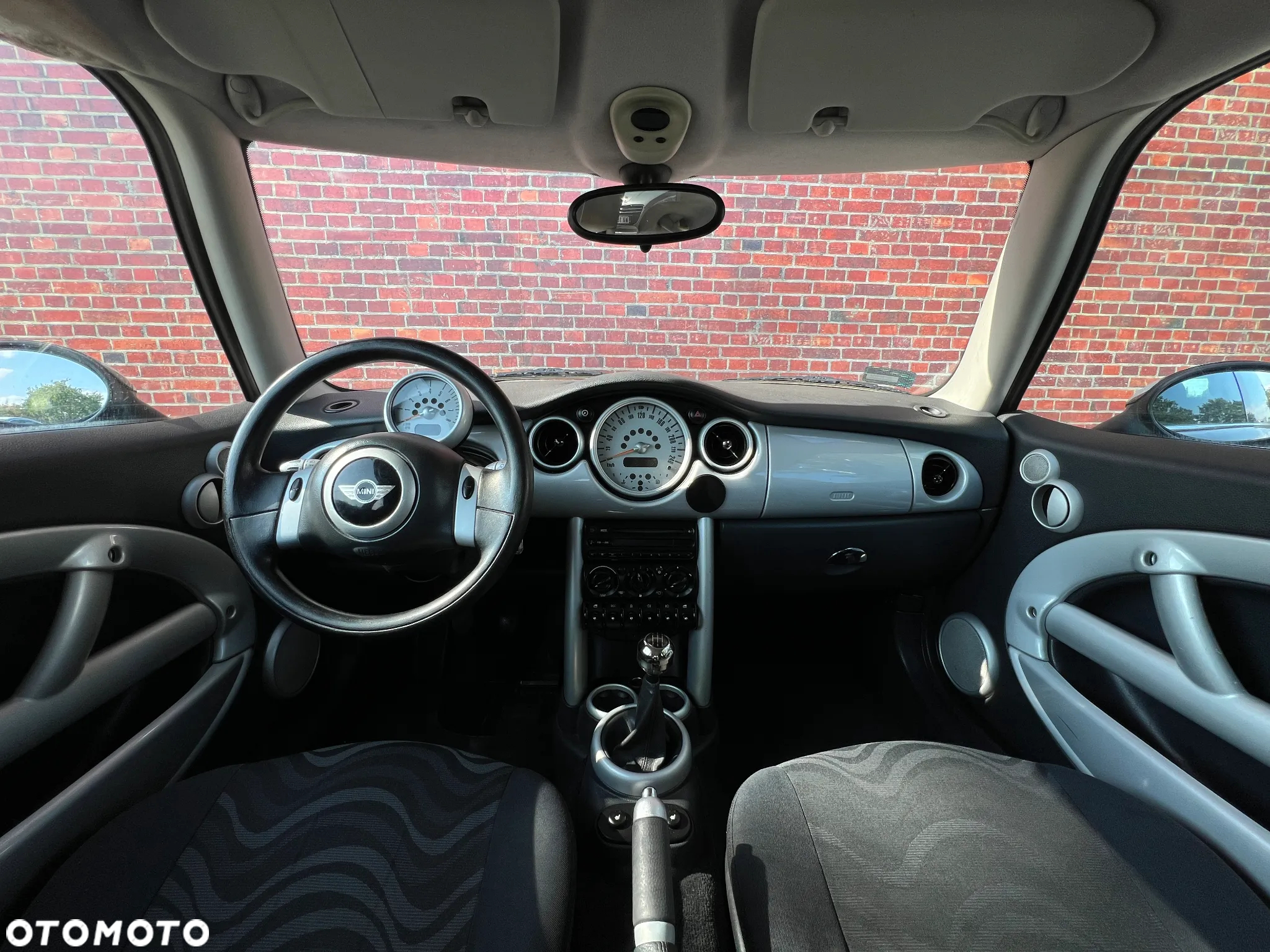 MINI ONE Standard - 6