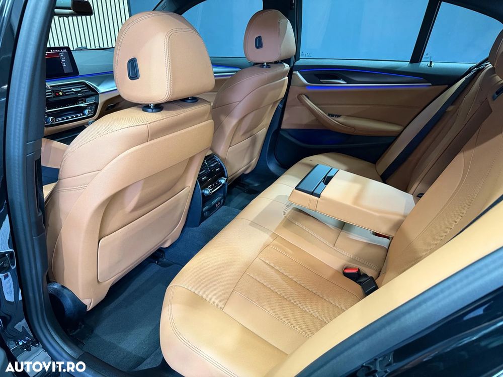 BMW Seria 5 530i Aut. - 27