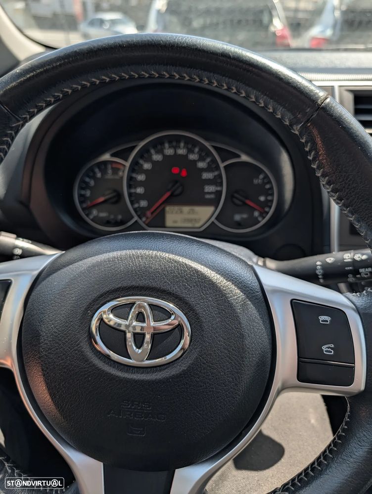 Toyota Verso-S - 17