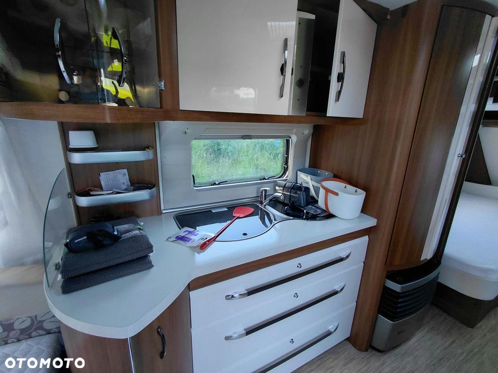 Hobby 560 UL Exelllent - 12