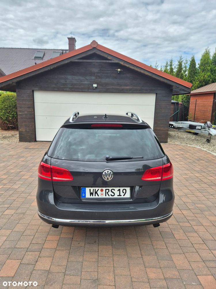 Volkswagen Passat 2.0 TDI 4Motion DSG BlueMotion Tech Highline - 9