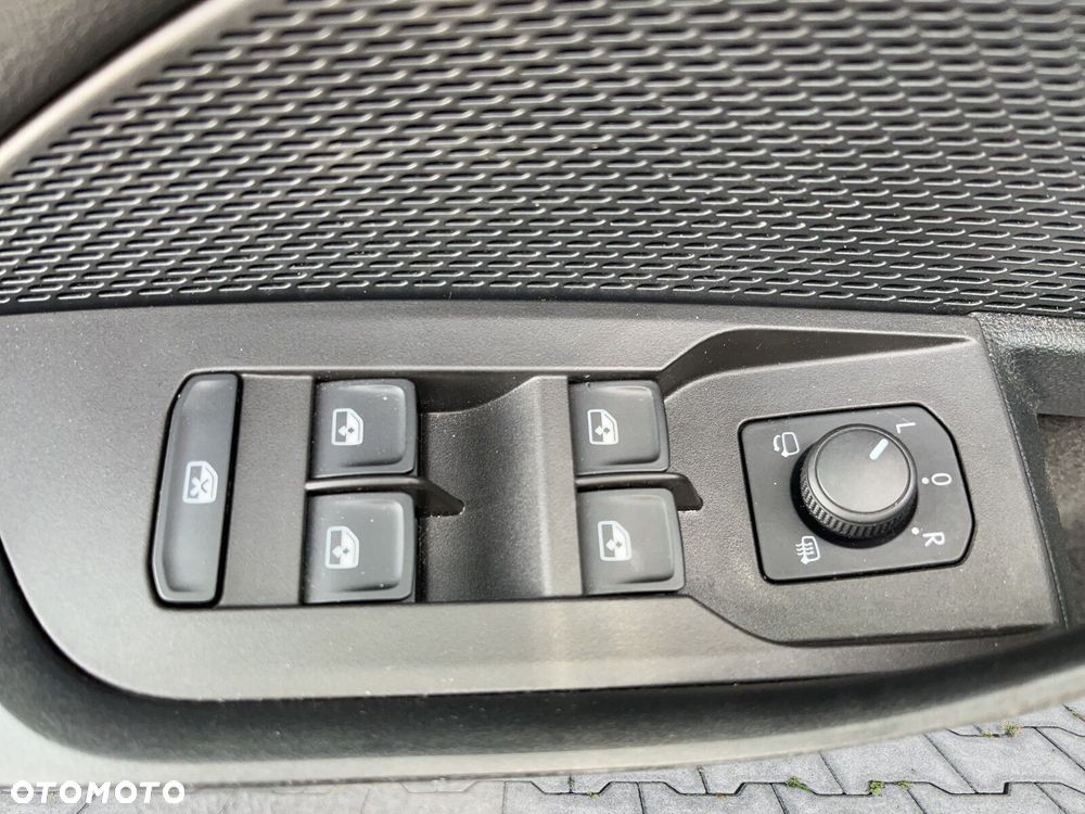 Skoda Octavia 2.0 TDI Sportline - 10