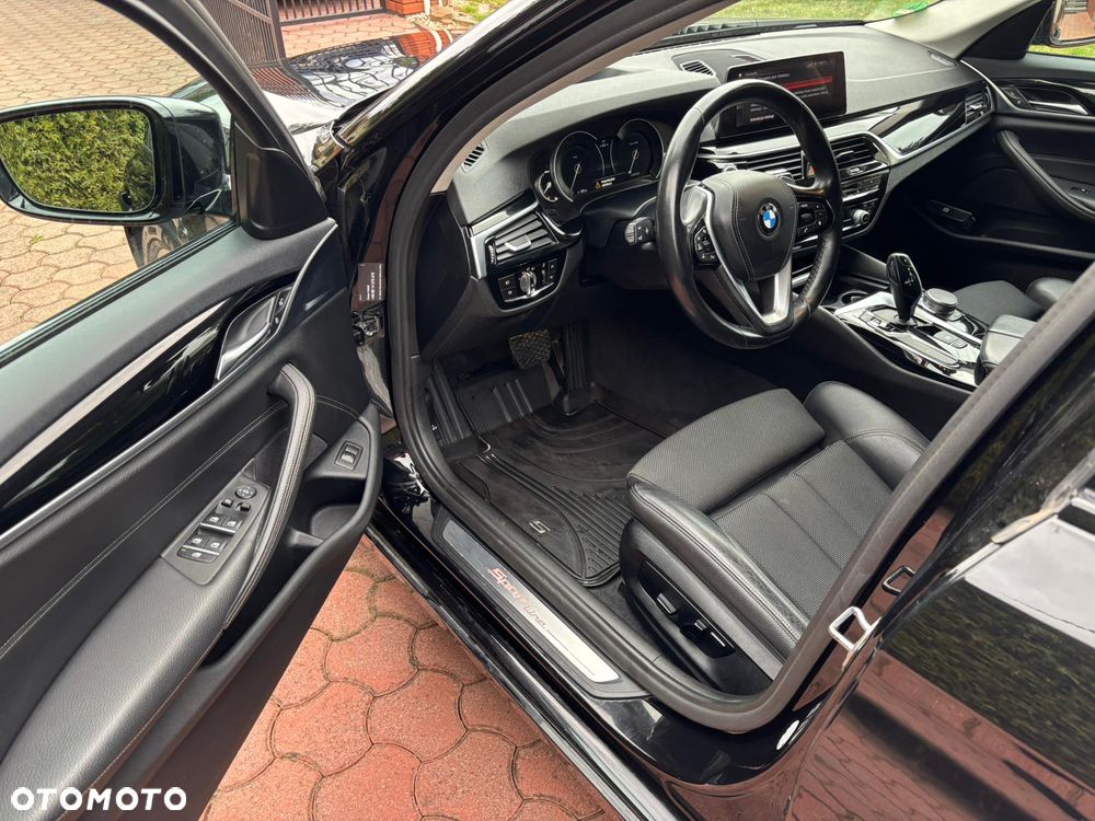 BMW Seria 5 525d Sport Line - 5