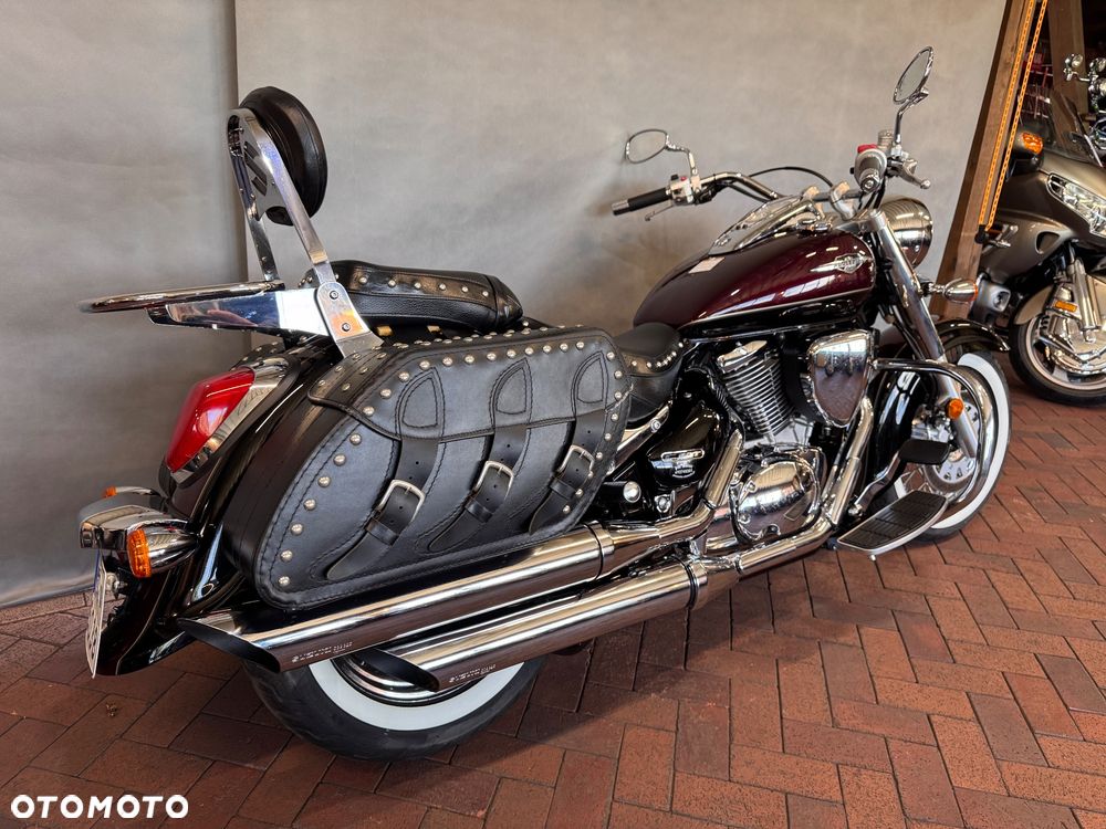 Suzuki VL 800 Volusia - Boulevard C50 - 3
