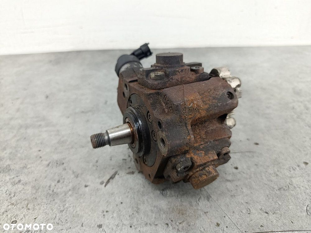 POMPA WTRYSKOWA RENAULT MEGANE III H8200561664  8200945033-A  0445010218 - 8