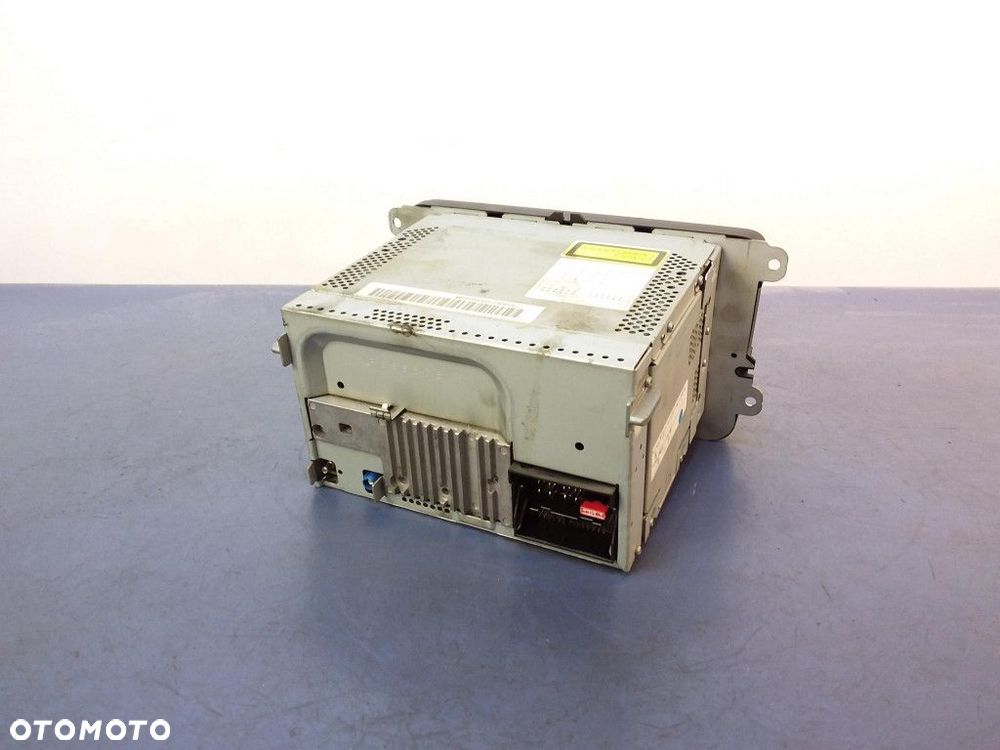 VW TOURAN I FL RADIO FABRYCZNE 1K0035191DX - 3