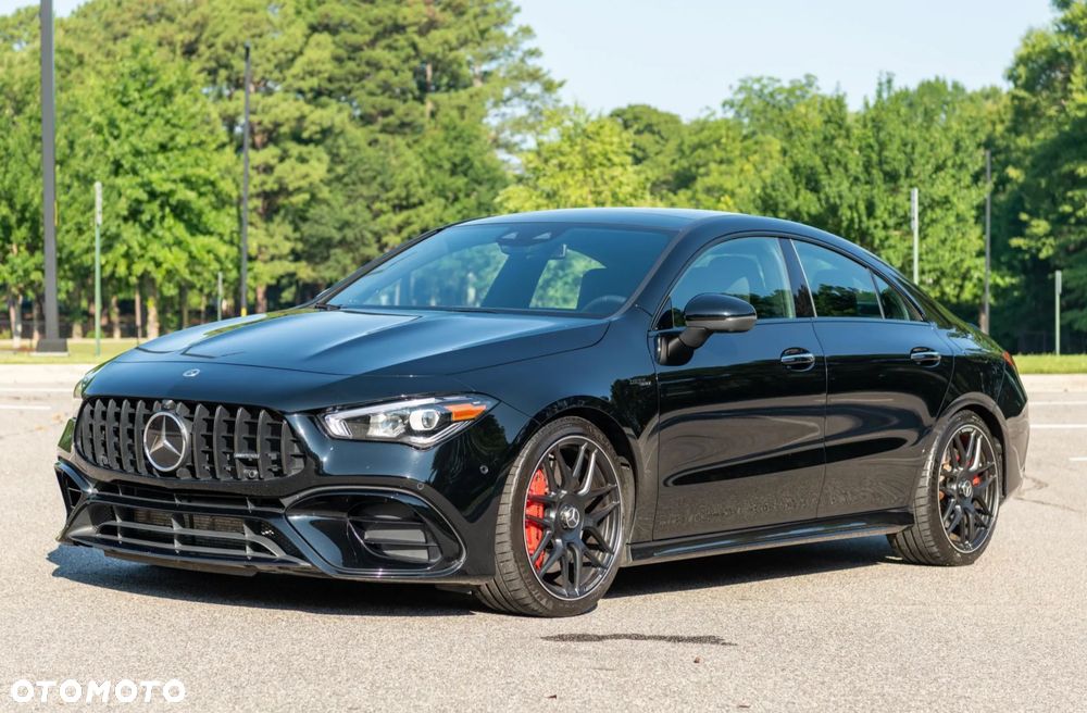 Mercedes-Benz CLA - 2
