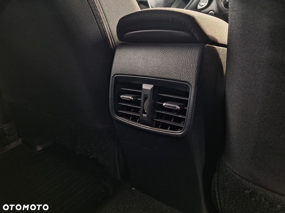 Toyota Corolla 1.8 Hybrid Comfort - 39