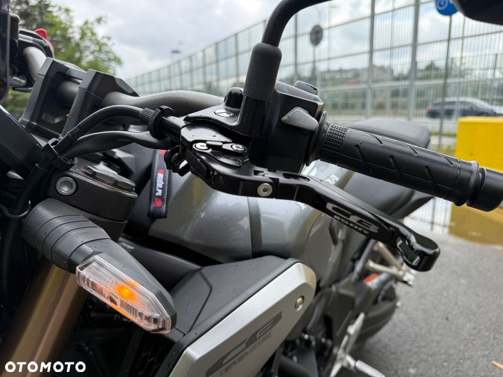 Honda CB - 9