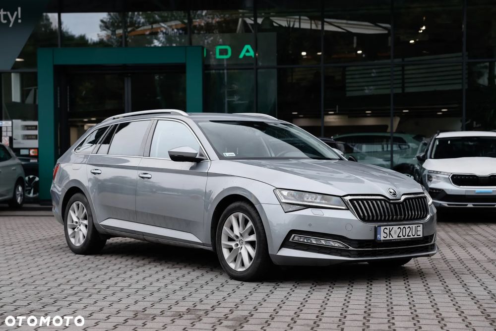 Skoda Superb 2.0 TDI SCR Style DSG - 2