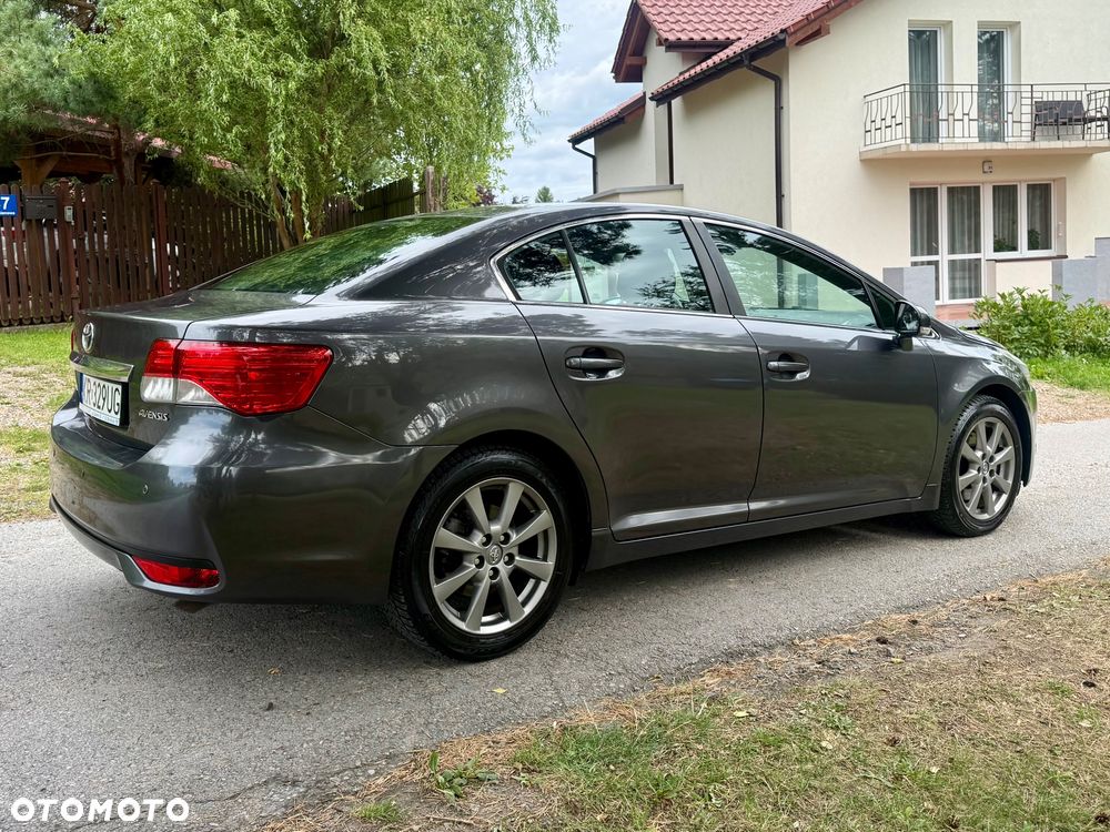 Toyota Avensis 2.2 D-4D Premium - 7