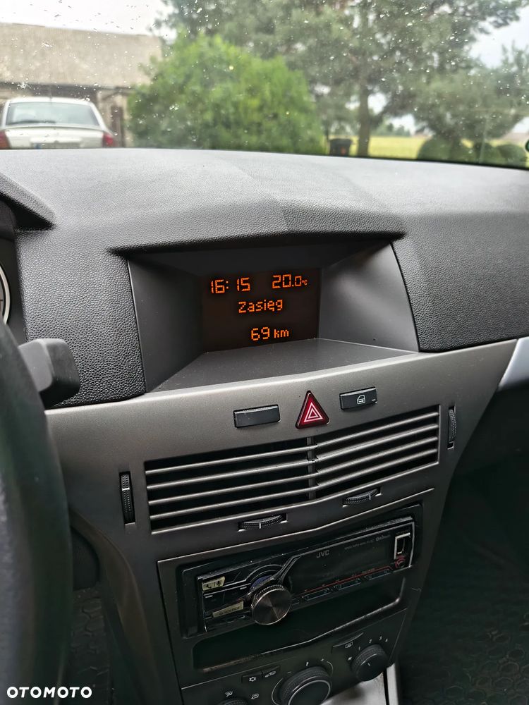 Opel Astra - 11