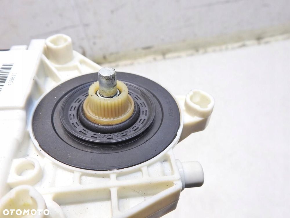 SILNICZEK SZYBY PRAWY TYŁ LATITUDE 827300007R 918205.101 - 5