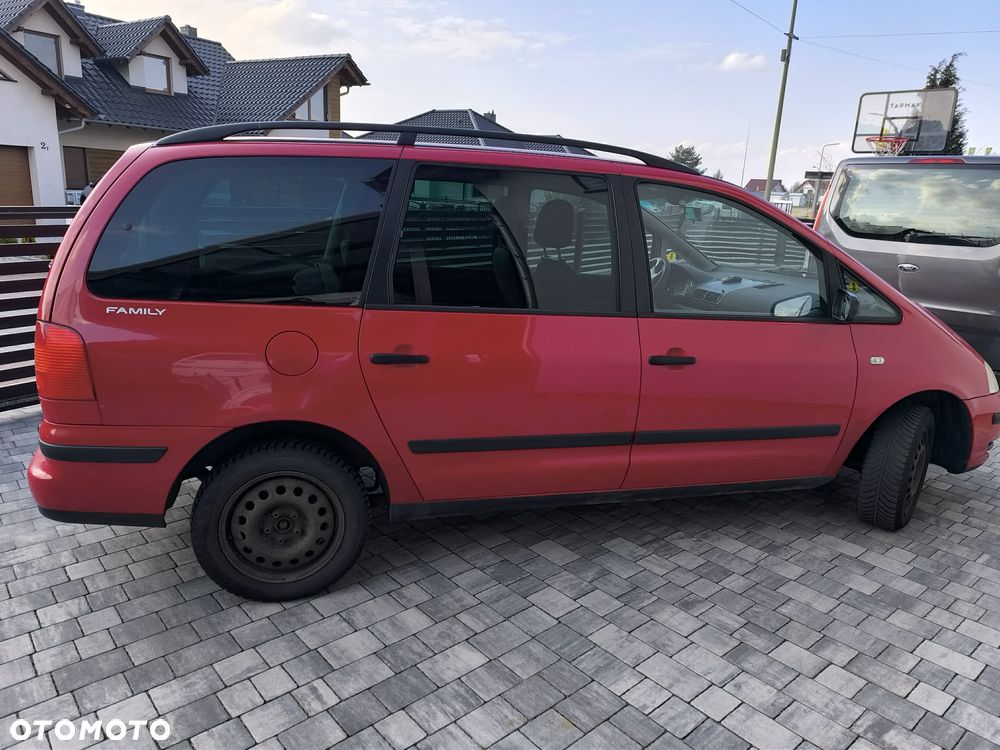 Volkswagen Sharan 1.9 TDI Family - 2