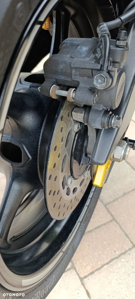 Yamaha FZ8 - 19