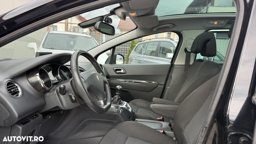 Peugeot 5008 - 12