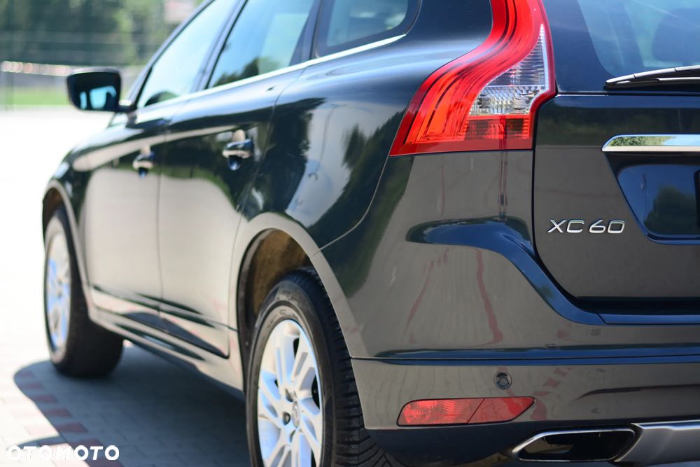 Volvo XC 60 D4 Drive-E R-Design Momentum - 13