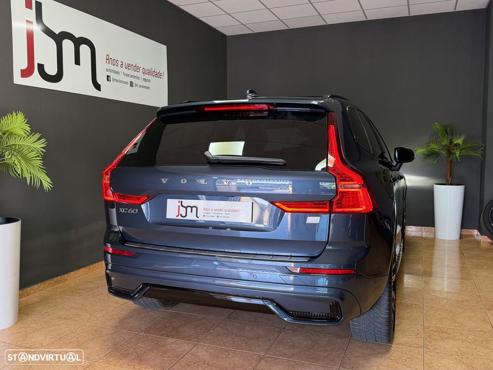 Volvo XC 60 T6 AWD Recharge Geartronic RDesign Expression - 8