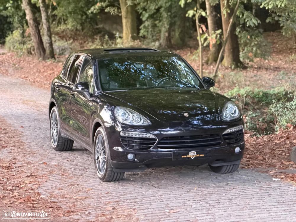 Porsche Cayenne Platinum Edition - 2