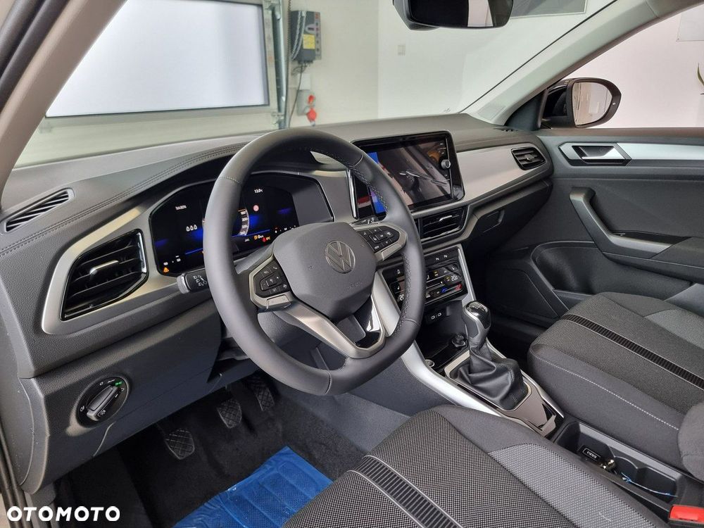 Volkswagen T-Roc - 8