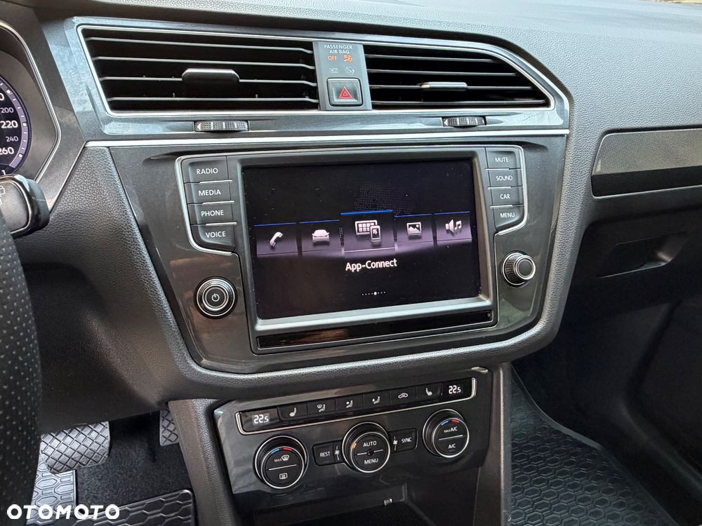 Volkswagen Tiguan 2.0 TDI SCR 4Motion (BlueMotion Techn.) DSG Highline - 23