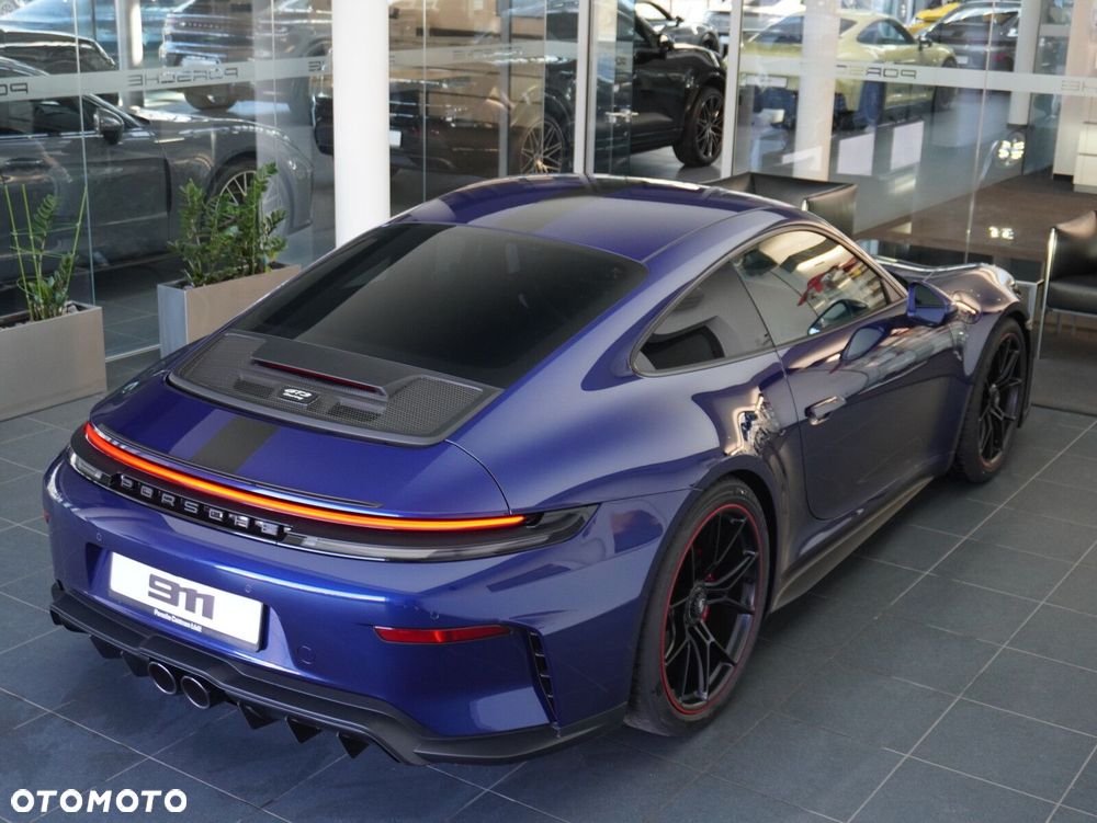 Porsche 911 GT3 Touring PDK - 16