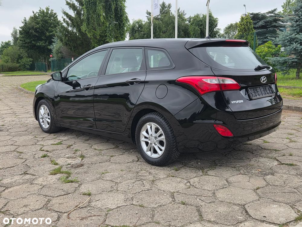 Hyundai i30 1.6 CRDi Premium - 11