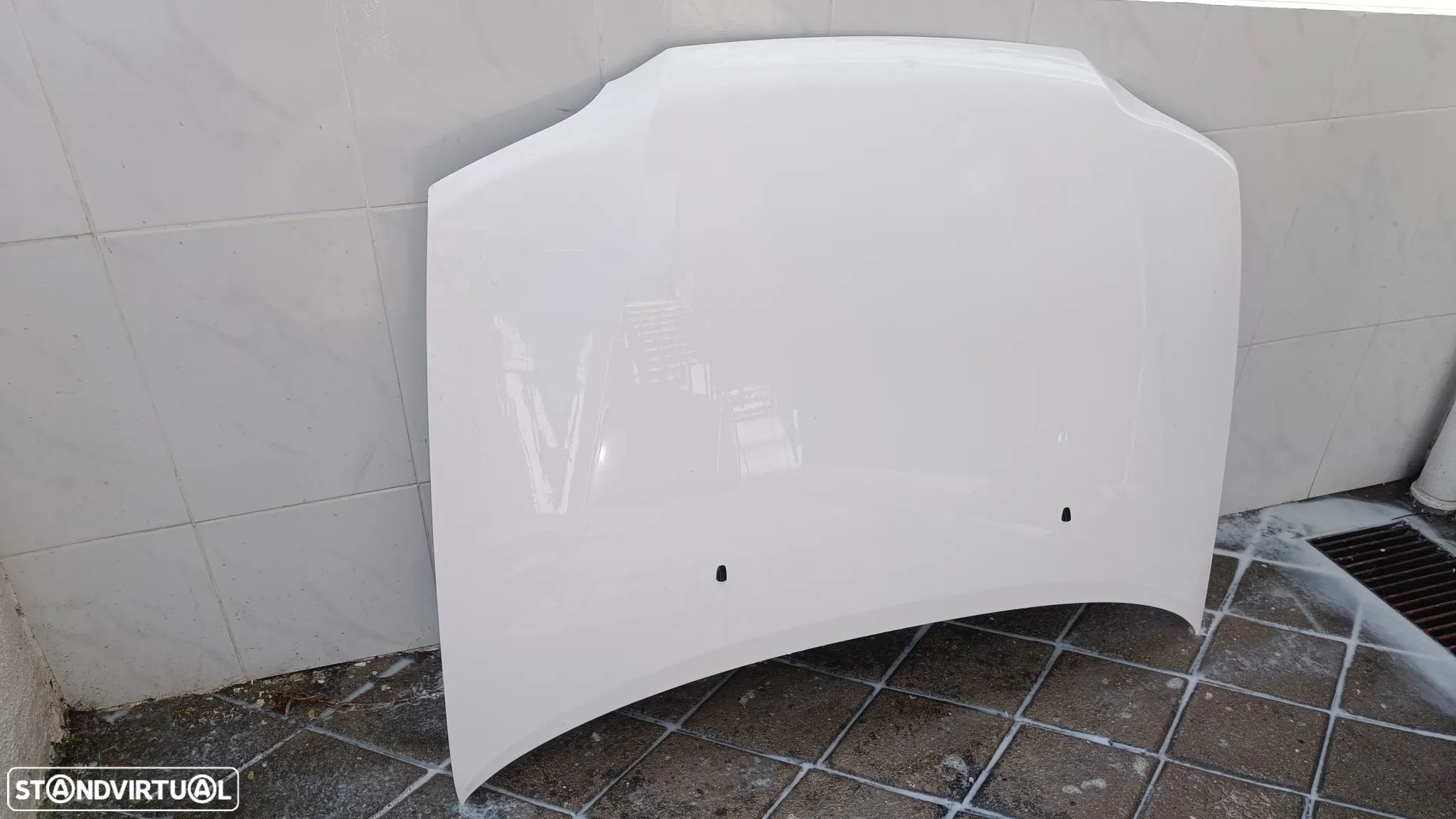 Capot Mitsubishi space star 2002 - 1