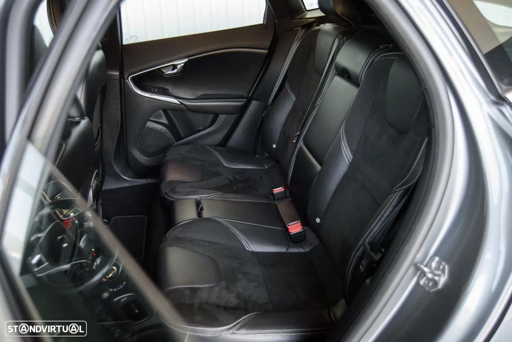 Volvo V40 1.5 T3 Sport Edition R Geartronic - 29