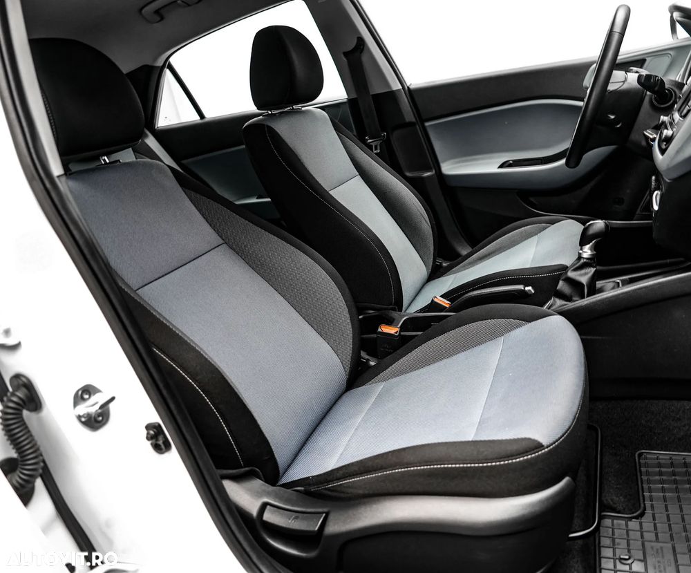 Hyundai i20 1.2 L 84CP 5DR Led Line - 15