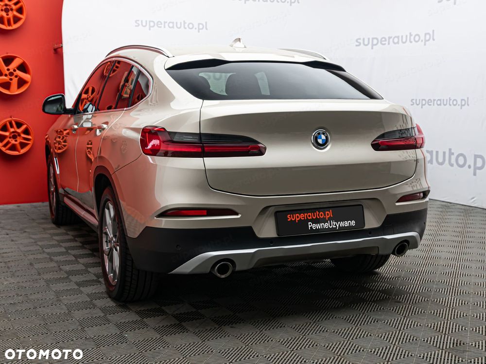 BMW X4 xDrive20i sport - 30