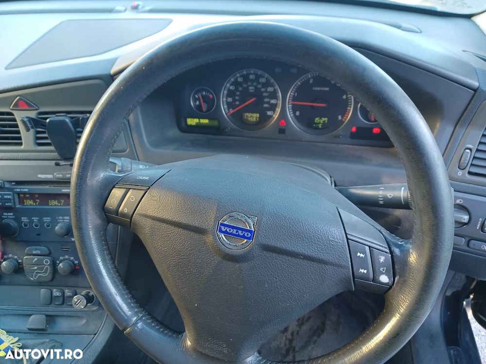 Volvo S60 D5 Momentum - 6