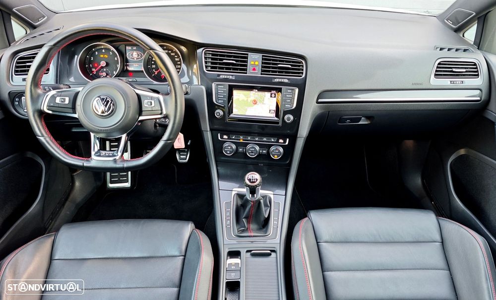 VW Golf 2.0 TSi GTi - 11