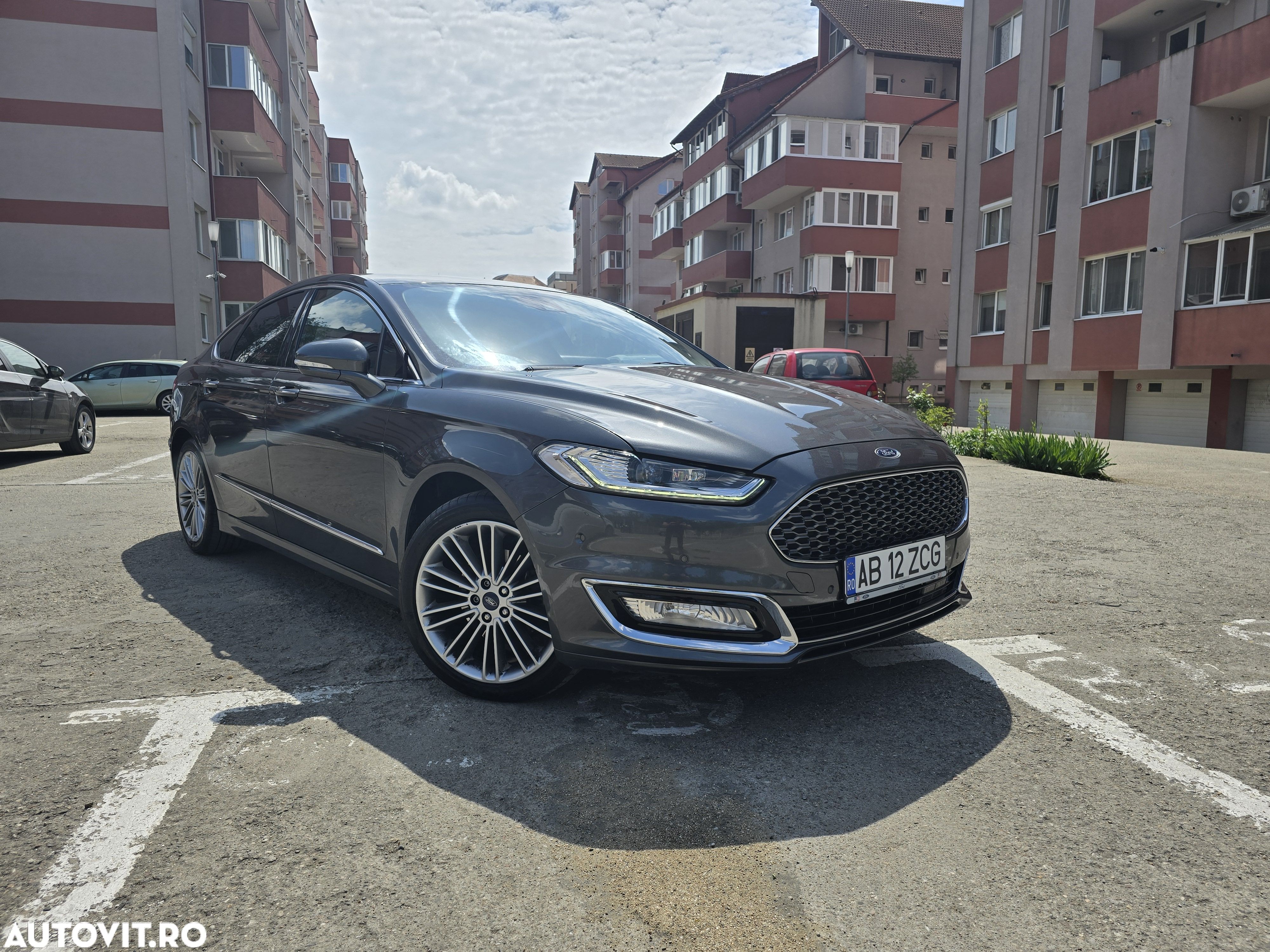 Ford Mondeo - 1