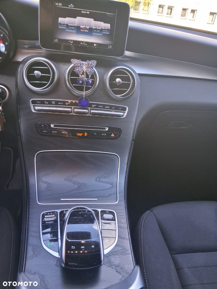 Mercedes-Benz GLC - 10