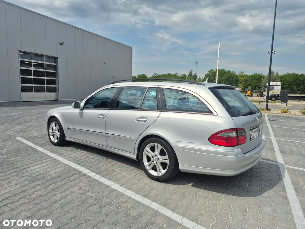 Mercedes-Benz Klasa E 320 CDI 7G-TRONIC Avantgarde - 13