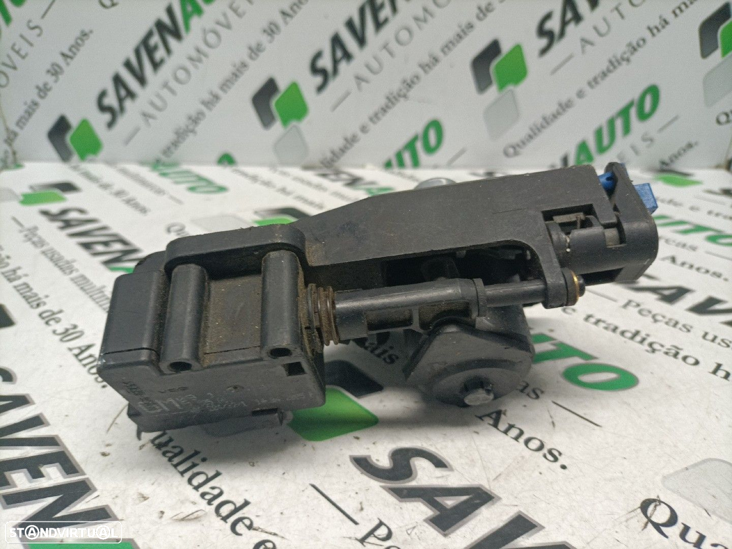 Interruptor / Switch / Botão Da Mala Opel Corsa C (X01) - 2