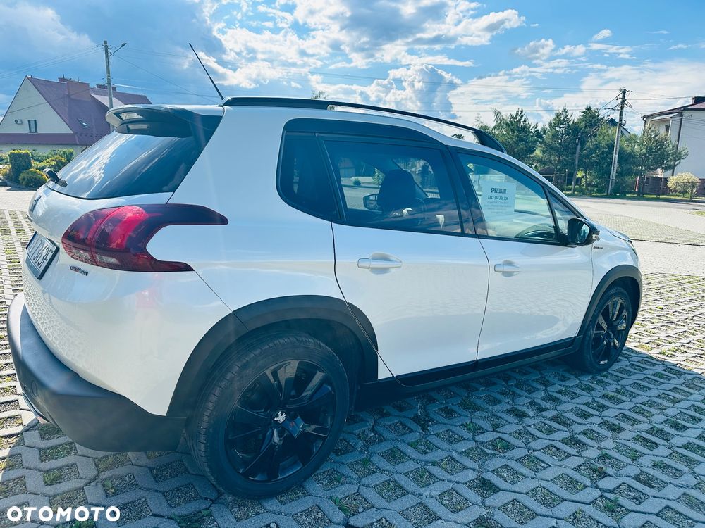 Peugeot 2008 1.2 Pure Tech GPF Allure S&S EAT6 - 23