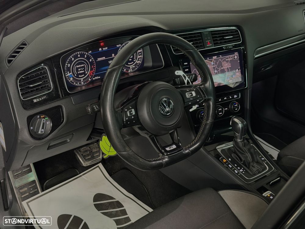 VW Golf R 4Motion BlueMotion DSG - 13