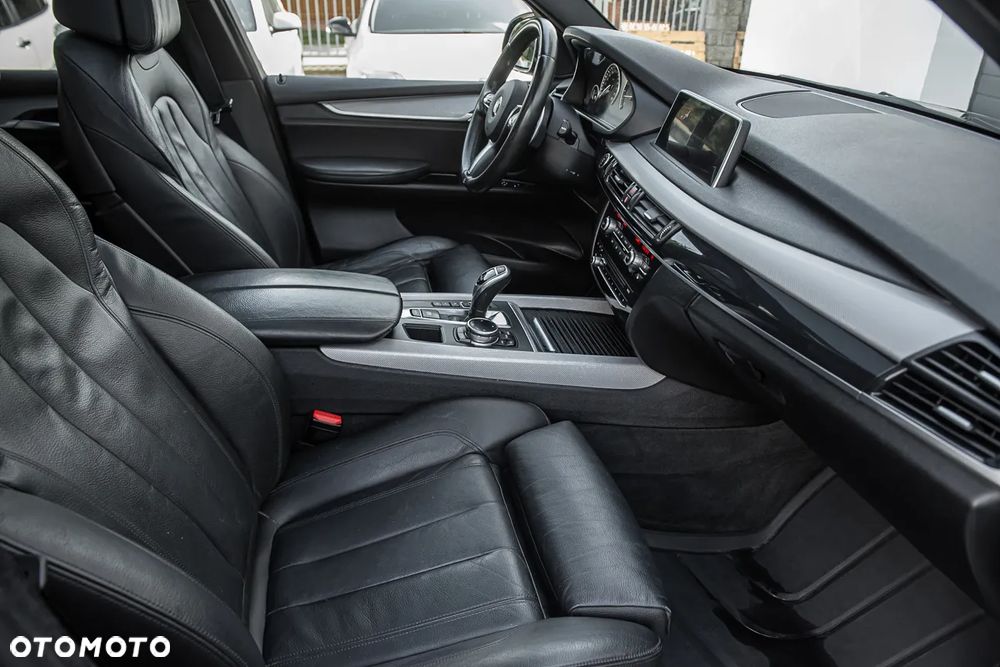 BMW X5 M M50d Sport-Aut - 8