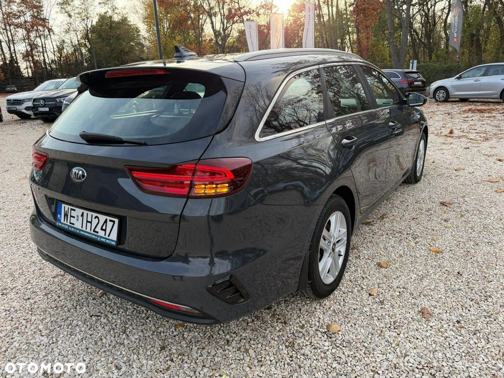 Kia Ceed - 26