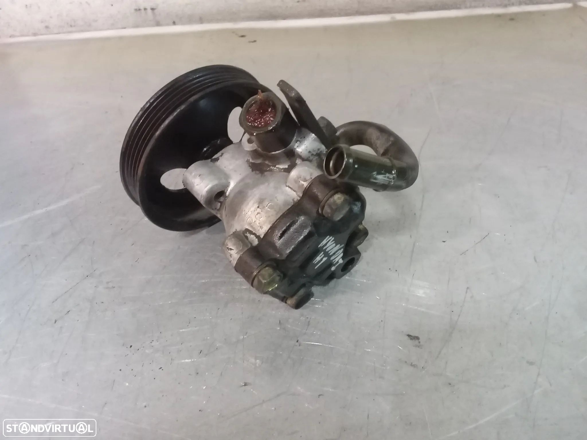 BOMBA DE DIRECÇÃO / DIREÇÃO ASSISTIDA HYUNDAI H1 2.5TD - 1