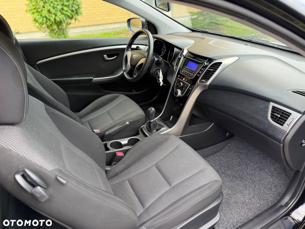 Hyundai i30 1.4 Premium - 24
